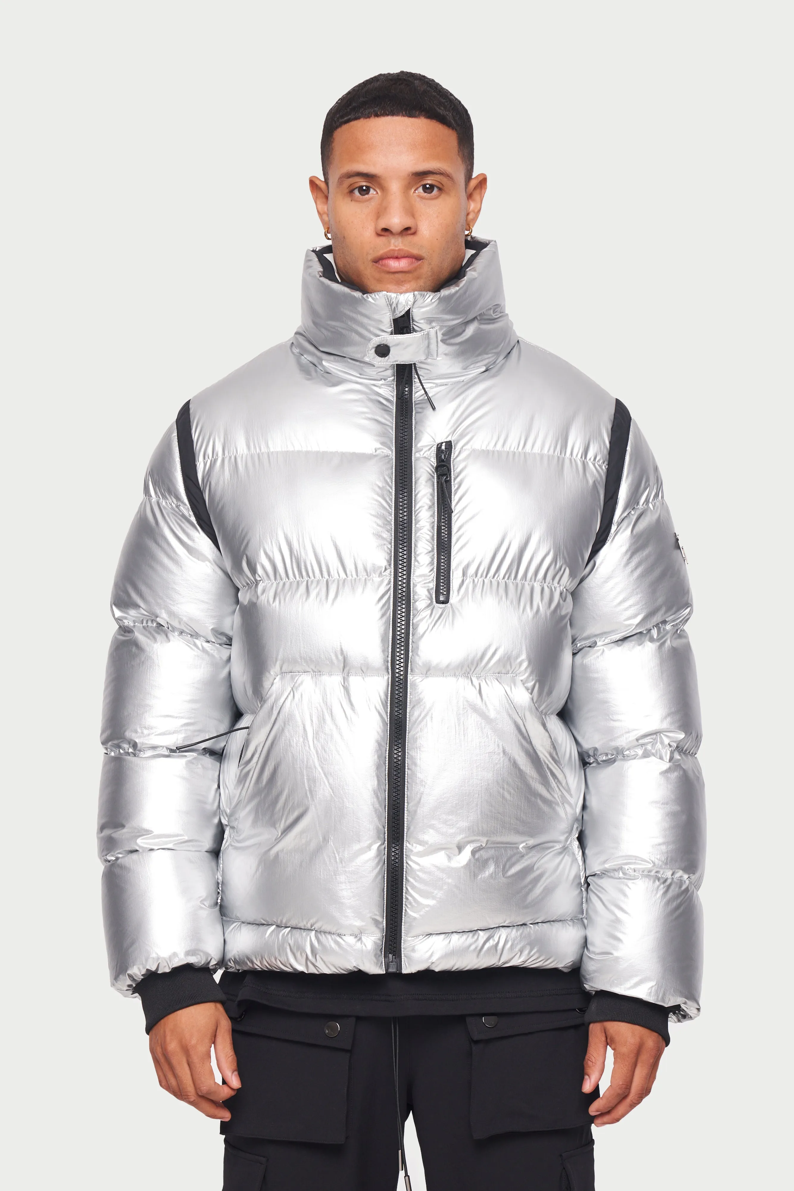 METALLIC TEXTURED PUFFER - SILVER