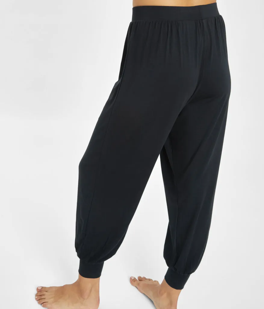 The All-Day Jogger: Jet Black