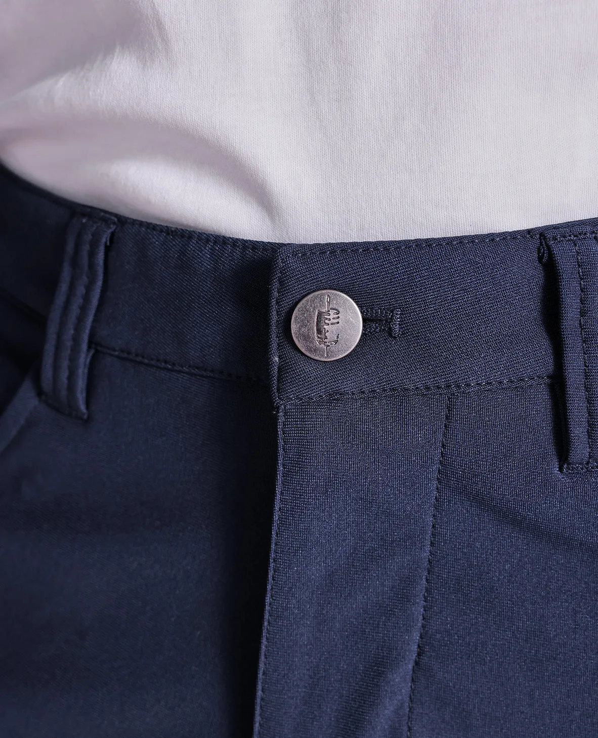 The Voyager - Performance Knit 5-Pocket Pant - Navy